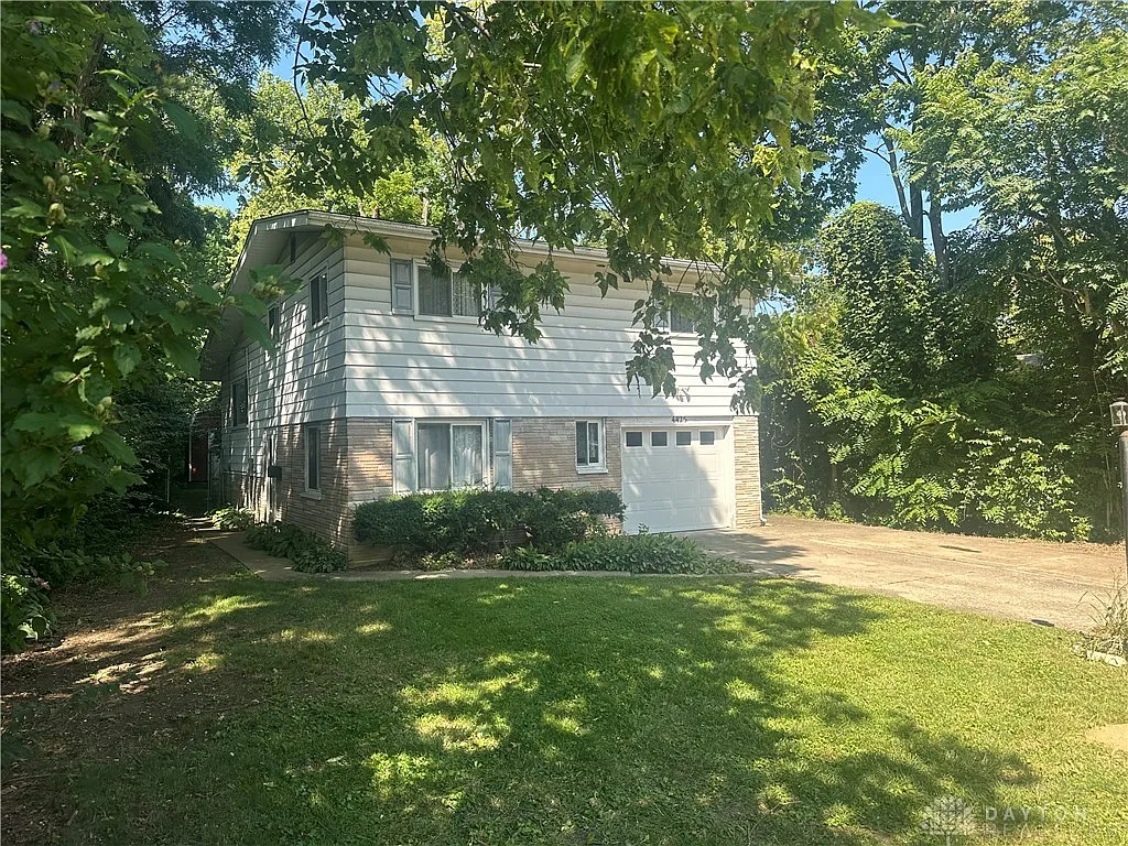 4425 Rosemary Ave photo 1