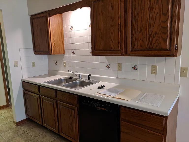 2807 Melody Ln — Photo 10