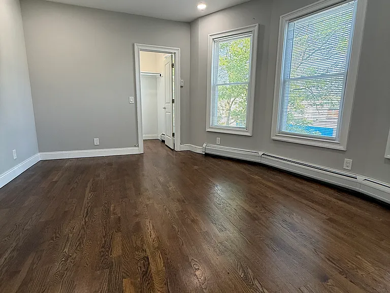 496 Kearny Ave #3B — Photo 11