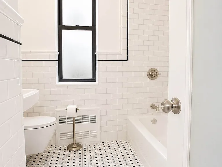 208 Prospect Park W #4B — Photo 10