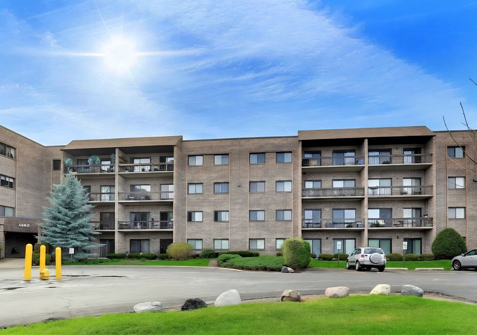 1400 N Elmhurst Rd APT 319