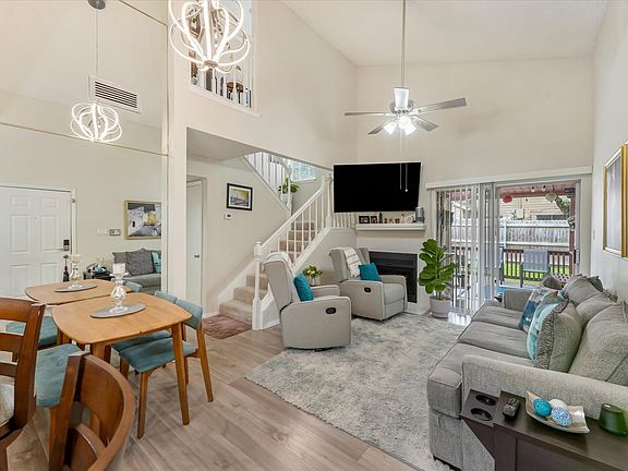 5th image of 1463 Meadowood Village Dr