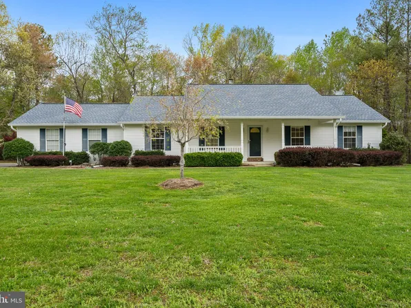 12812 Crescent Run St, La Plata, MD 20646