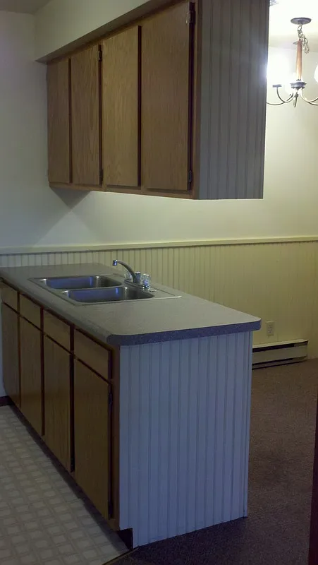 3 bed, 1.5 bath, $1,290 — Photo 4