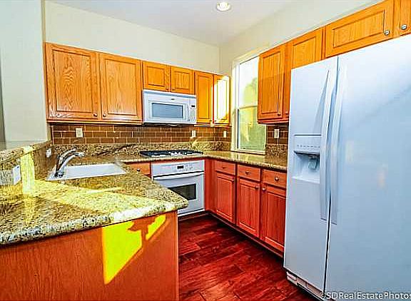 2nd image of 7715 El Cajon Blvd Unit 9