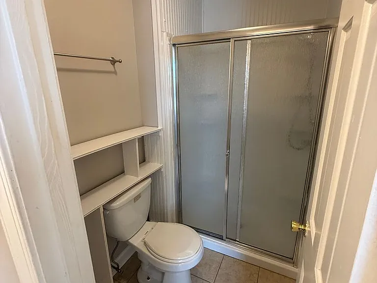 8320 Knights Bridge Rd — Photo 10