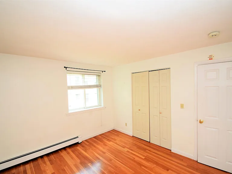 135 Inman St #12 — Photo 9