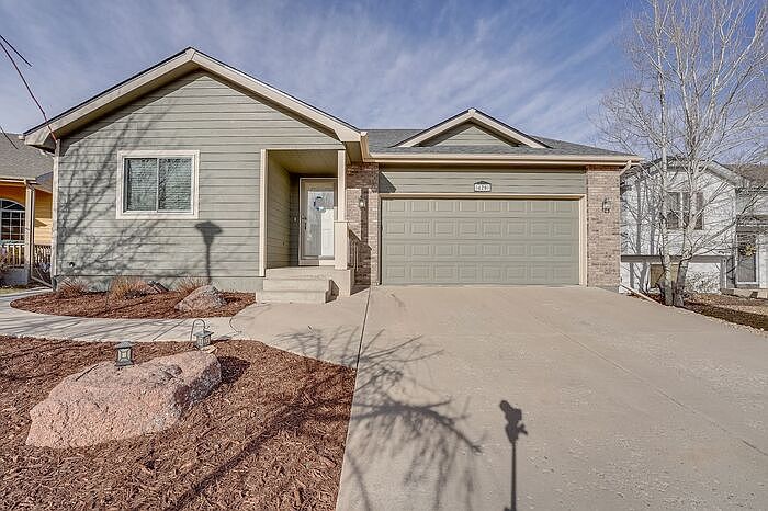 1st image of 420 Sorrel Dr
