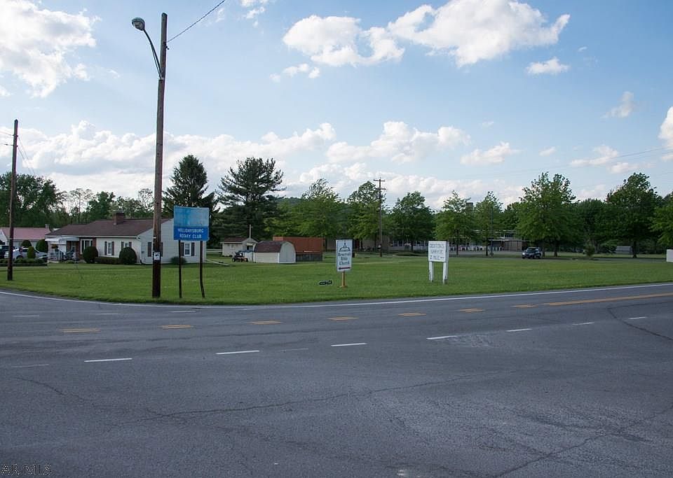 2nd image of Loop Rd