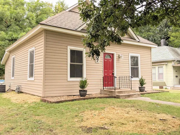 807 W 9th Ave, Emporia, KS 66801