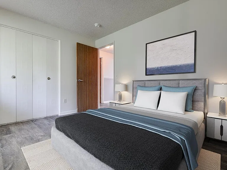 Dixon Manor Apartment Homes — Photo 7