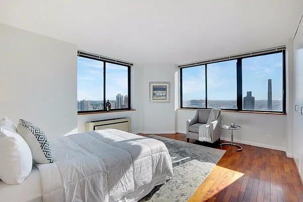 Rented by Compass | media 11