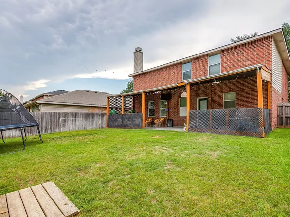 1956 Lariat Dr, Justin, TX 76247
