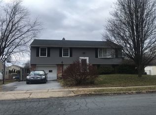 720 Wisteria Ave, Reading, PA 19606