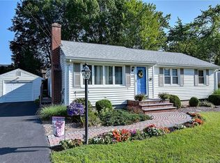 222 Pine Ln, Wethersfield, CT 06109