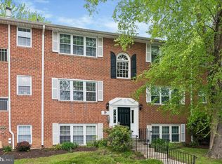 Woodstream Condos, Secane, PA 19018