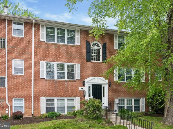 804 South Ave APT D4, Secane, PA 19018