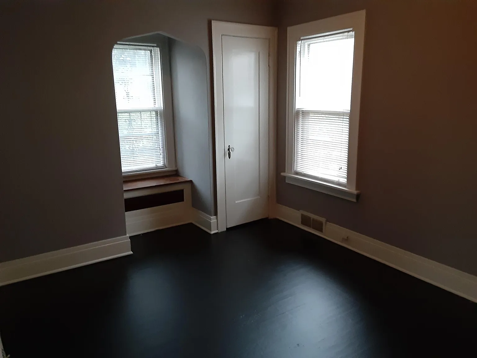 3 bed, 1300 sqft, $1,500 — Photo 4