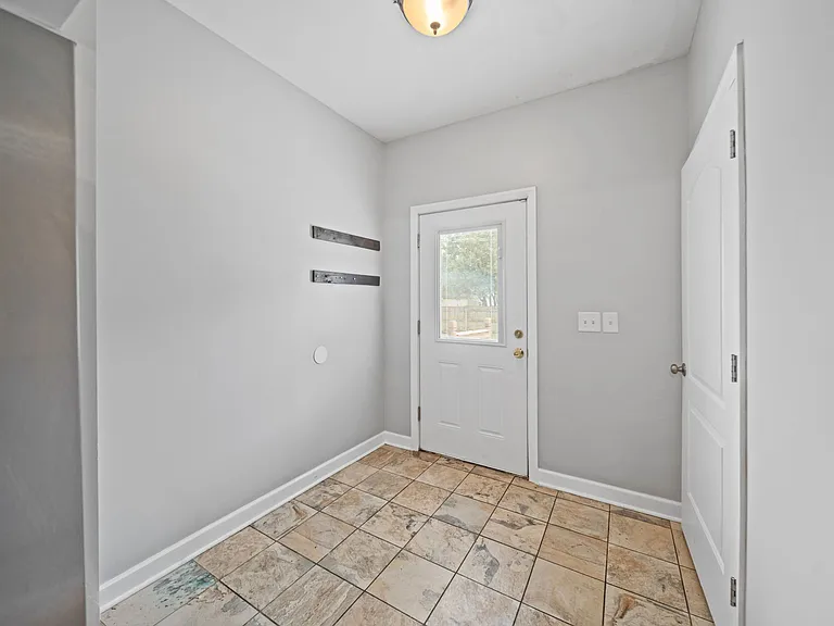 1708 S 3rd St — Photo 5