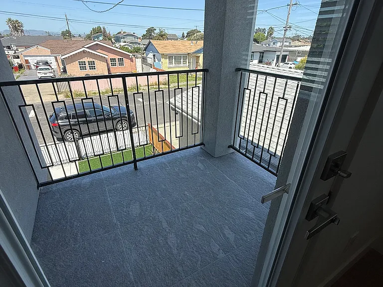 Upstairs balcony