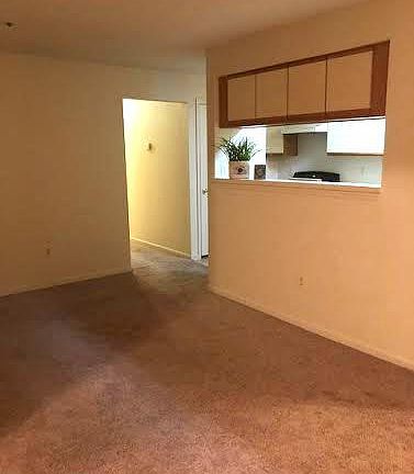 4th image of 611 Himes Ave APT 105