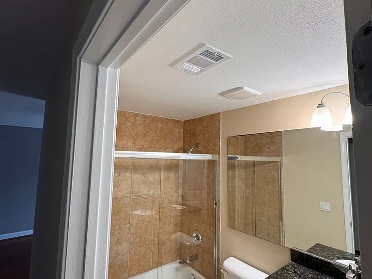 5630 Pershing Ave #36 — Photo 10