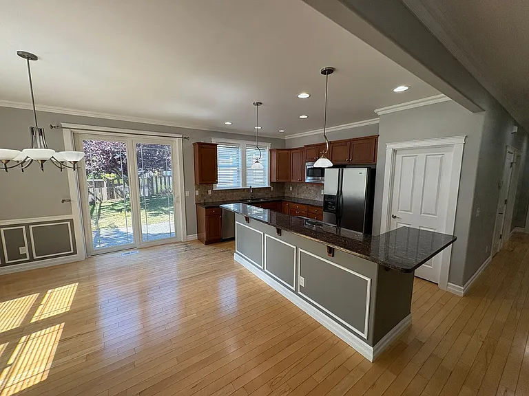 2504 Fir Crest Blvd — Photo 10