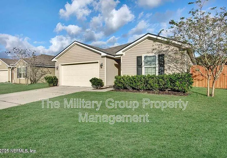 3538 Martin Lakes Dr — Photo 3
