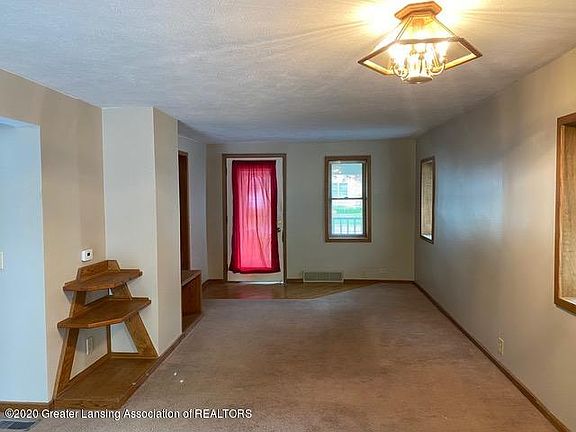 3rd image of 2111 Sunnyside Ave