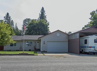 386 Dixon St, Priest River, ID 83856