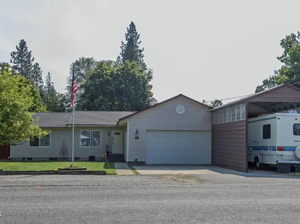 386 Dixon St, Priest River, ID 83856