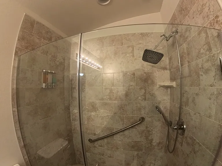 25283 Canterbury Dr — Photo 24