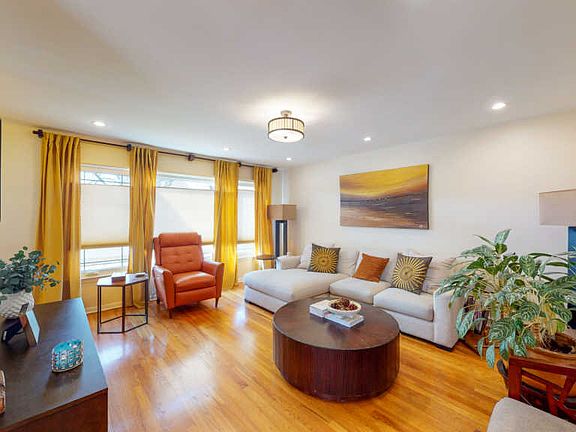 3rd image of 407 N Kenneth Ct