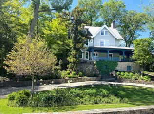 95 Dogwood Ln, Rye, NY 10580