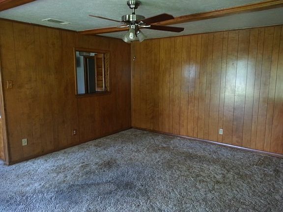 3rd image of 204 Rosemary Dr