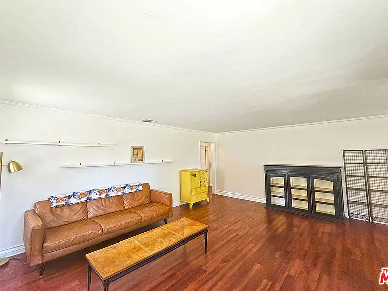 436 N Cordova St — Photo 7