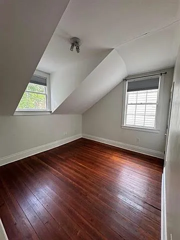 909 Race St — Photo 6