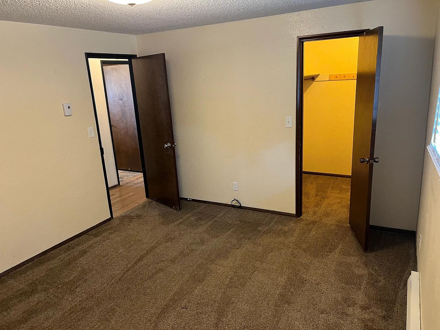 2 bed, 870 sqft, $1,765 — Photo 4