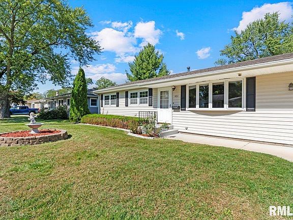 4th image of 431 27th Ave