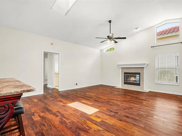 1115 Hounds Run — Photo 12