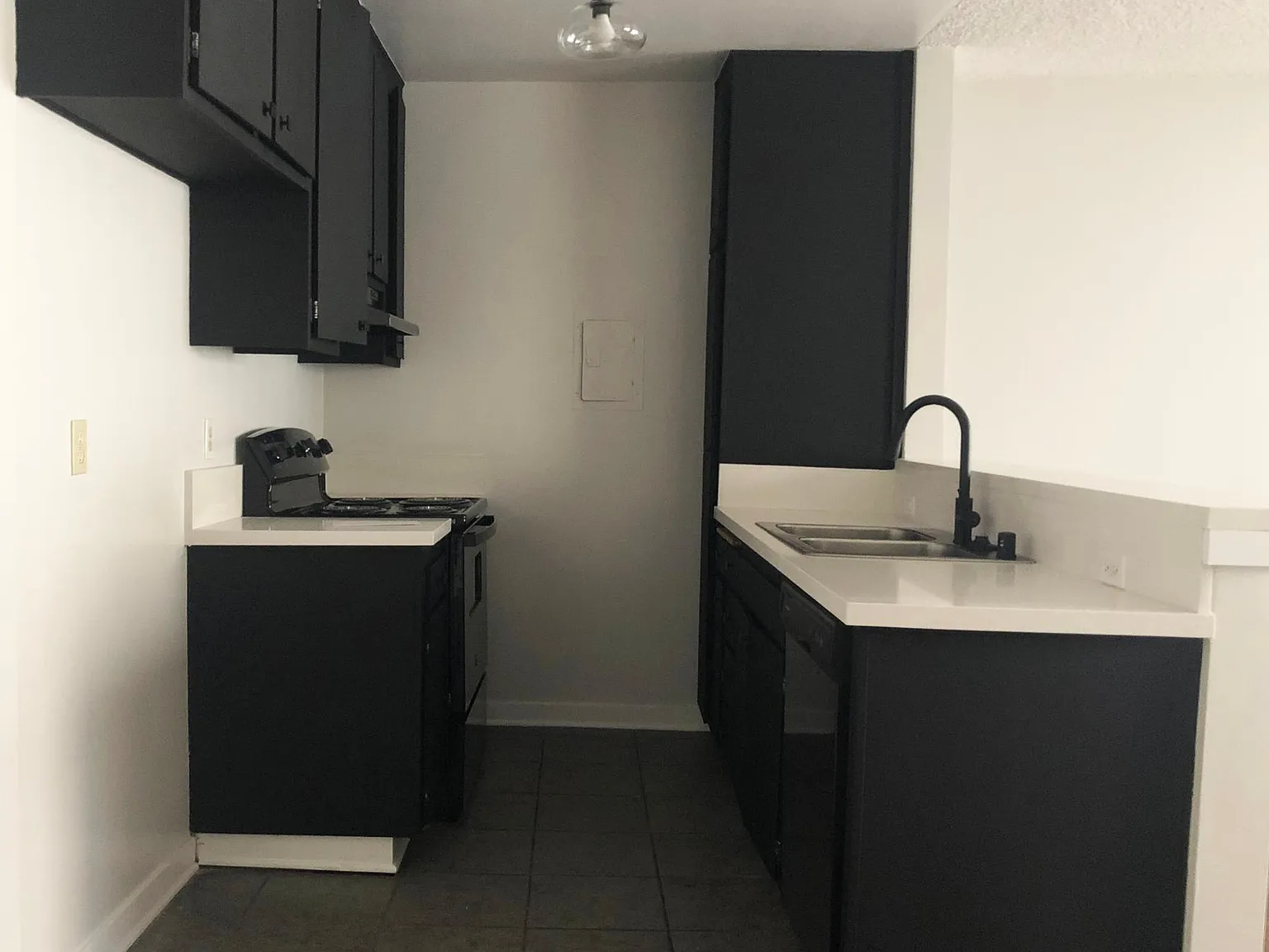 1 bed, 800 sqft, $2,295 — Photo 3