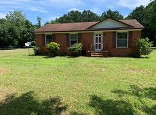 2193 Santee Dr, Sumter, SC 29153