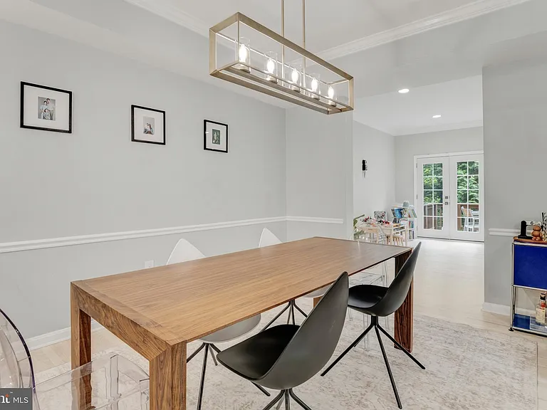 10219 Aspen Willow Dr — Photo 9
