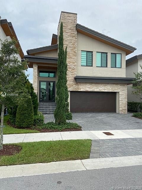 1st image of 10310 NW 76th Ter #10310