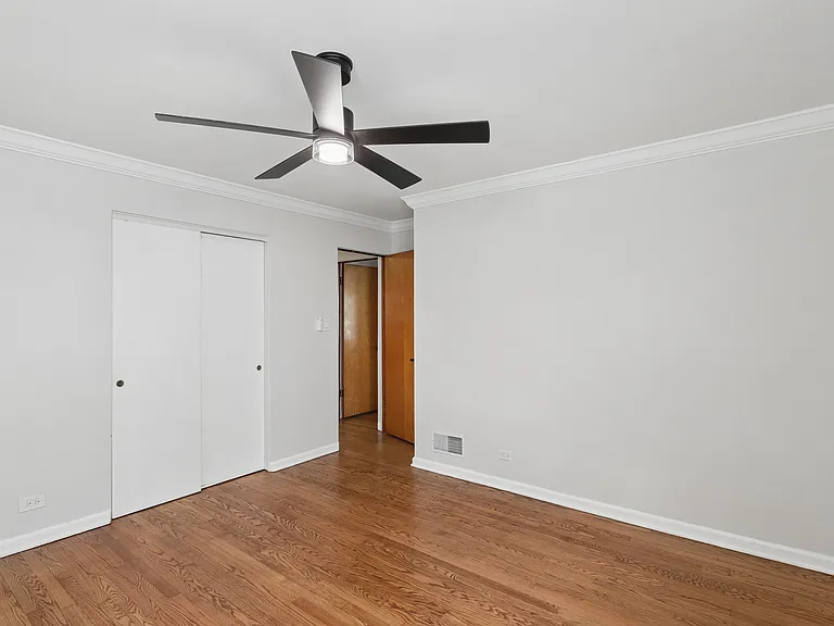893 S Poplar Ave — Photo 10