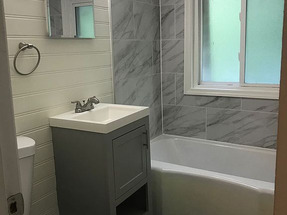 5th image of 102-104 Hartman St #102