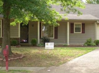 4727 Ross Creek Dr, Memphis, TN 38141