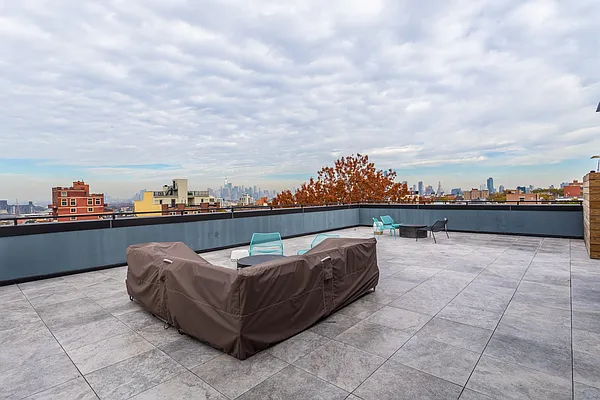 Rented by Bond New York | media 32