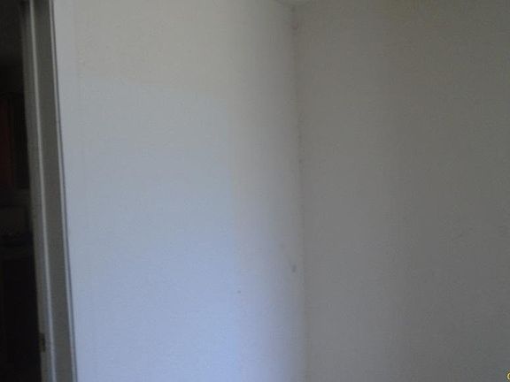 5th image of 1085 Odessa Dr E