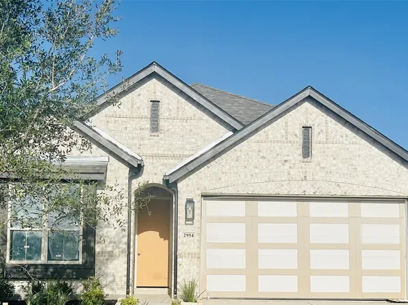2954 Mellow Pines Ln, Webster, TX 77598